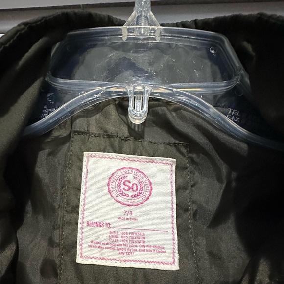 Girls Green Quilted Jacket Size 7/8 - Picture 4 of 4